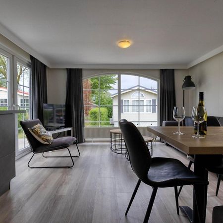 Recreatiepark Jachthaven De Veerstal Lathum - Luxe Chalet Екстер'єр фото