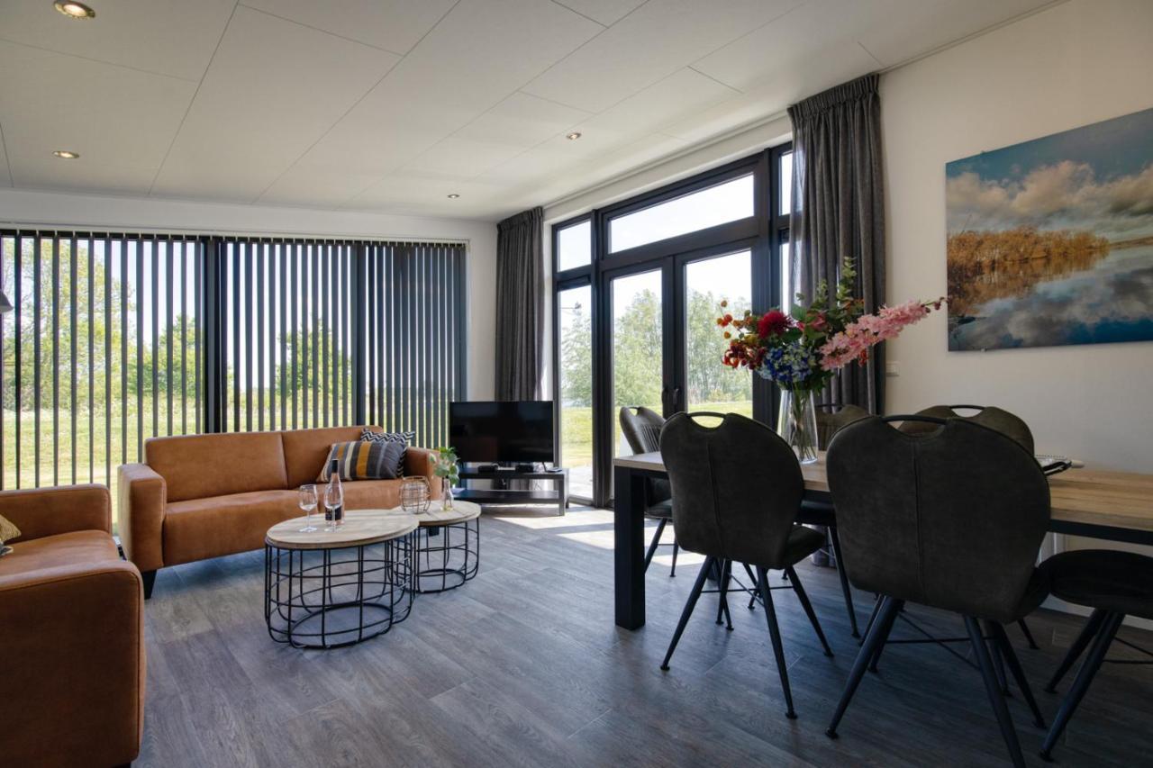 Recreatiepark Jachthaven De Veerstal Lathum - Luxe Chalet Екстер'єр фото