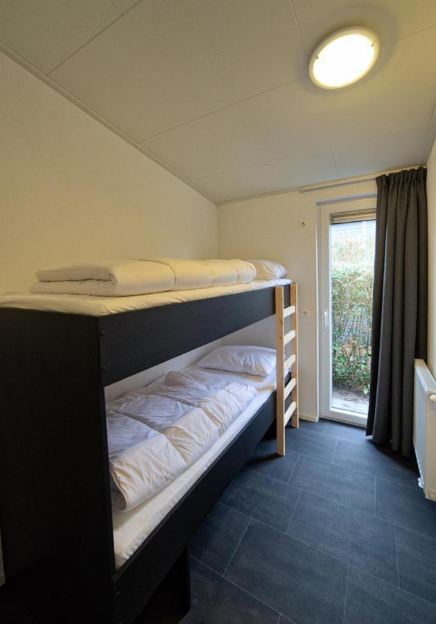 Recreatiepark Jachthaven De Veerstal Lathum - Luxe Chalet Екстер'єр фото